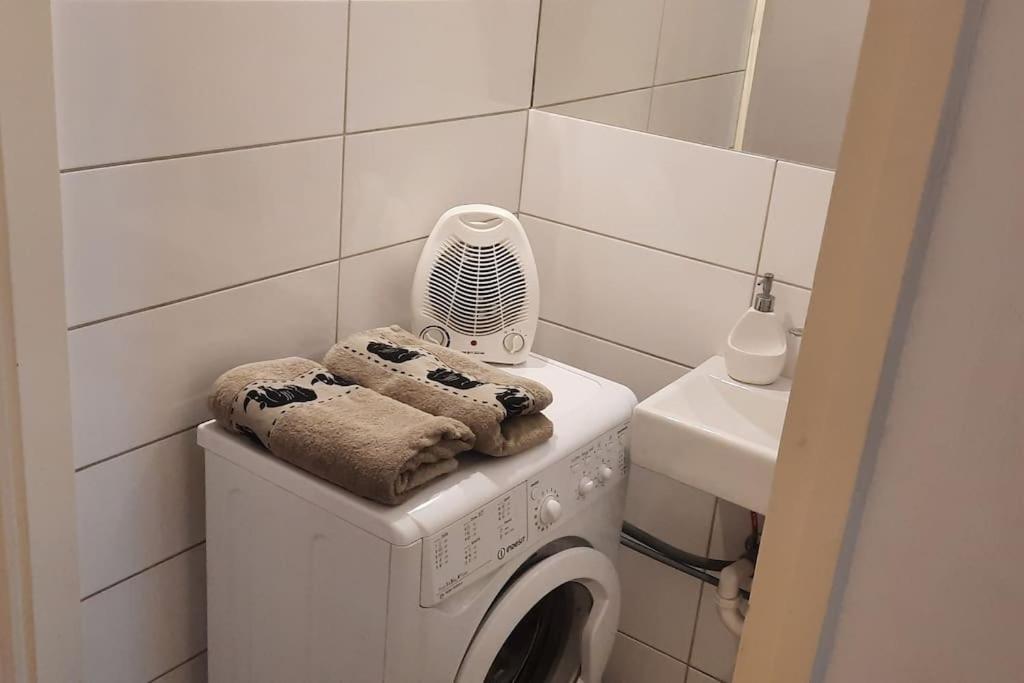 Nice Downtown Apartment بودابست المظهر الخارجي الصورة